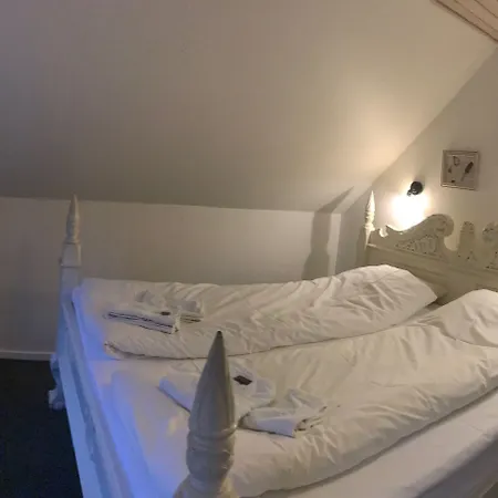 فندق Boutique Postgarden 4*